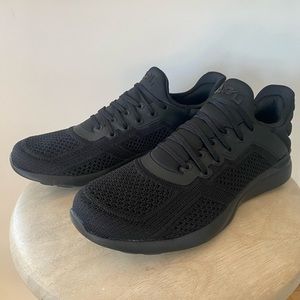 APL TECHLOOM TRACER Sneakers